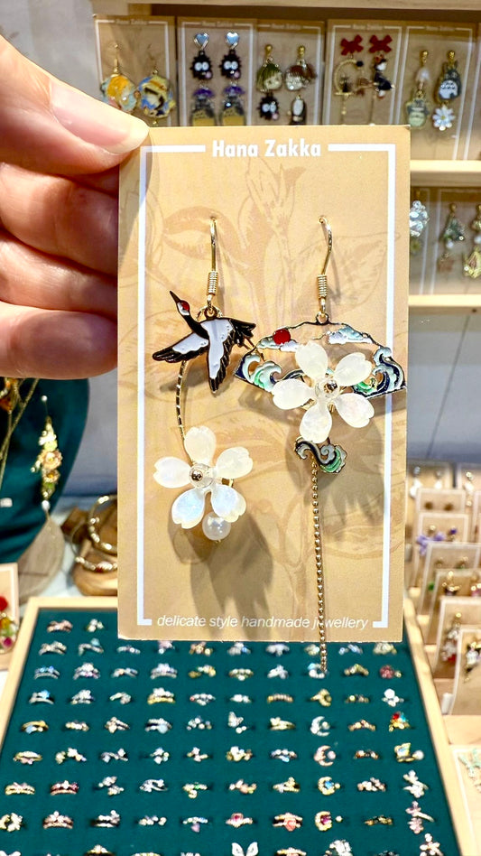 Gold Drop Dangle Japanese Style Earring